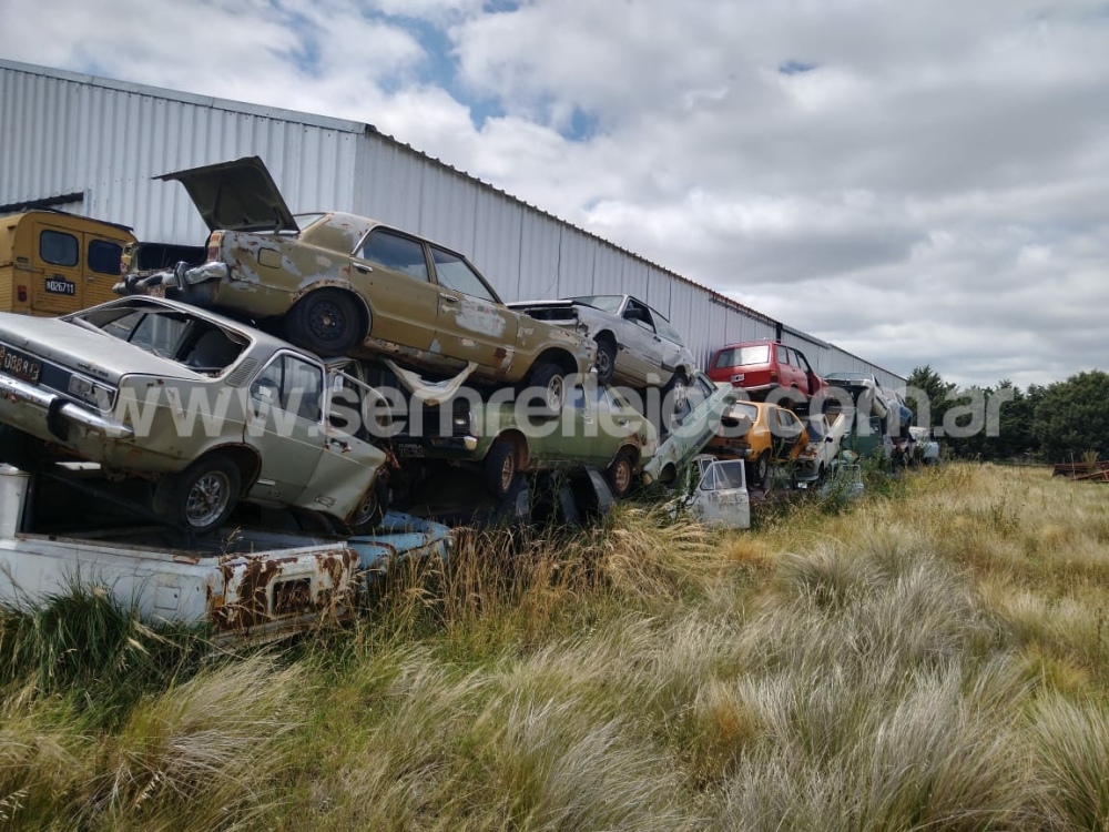 VEHICULOS SECUESTRADOS: INSISTEN EN COMPACTARLOS