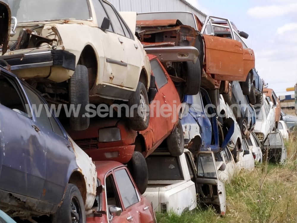 VEHICULOS SECUESTRADOS: INSISTEN EN COMPACTARLOS