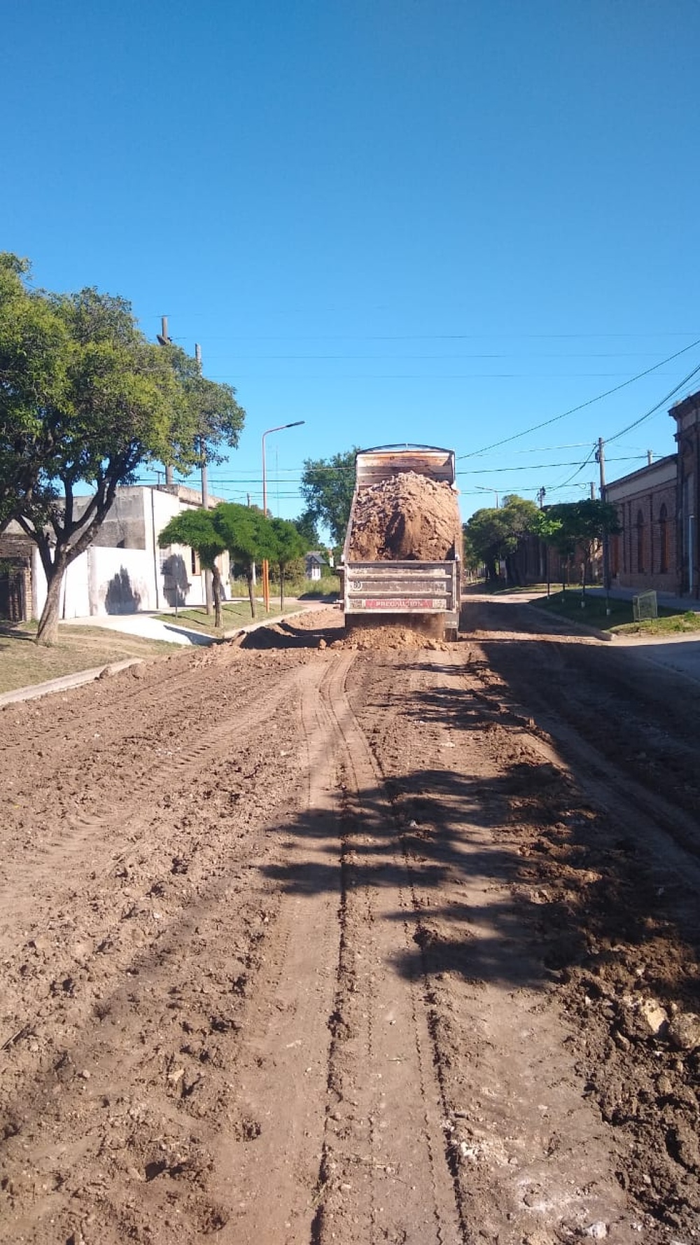 MANTENIMIENTO DE CALLES EN ARROYO CORTO