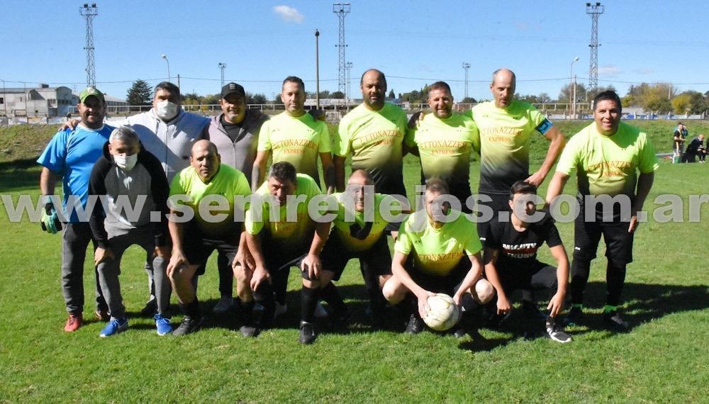 Puntapié inicial para el Locos