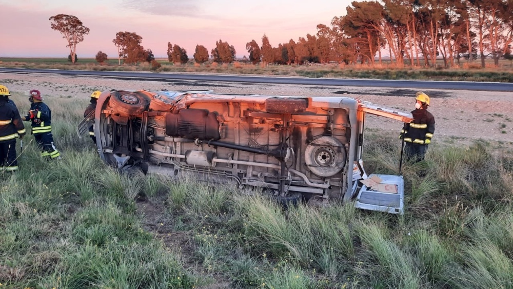 TRIPLE CHOQUE CON HERIDOS EN LA RUTA 33