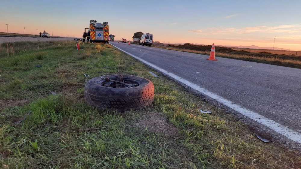 TRIPLE CHOQUE CON HERIDOS EN LA RUTA 33