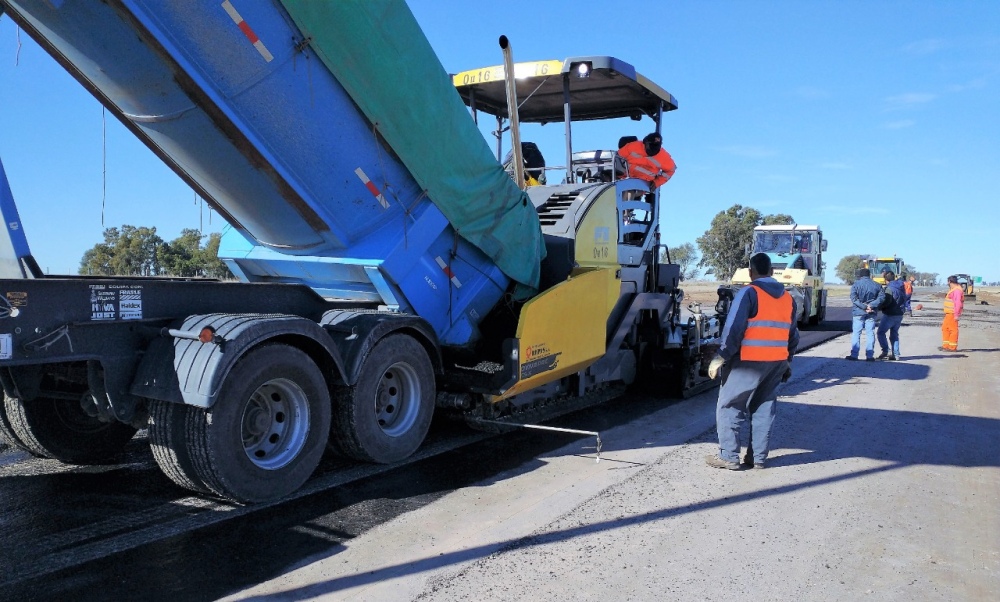 VIALIDAD NACIONAL FINALIZÓ UNA NUEVA ETAPA DEL ALTEO EN LA RN 33 ENTRE CASBAS Y GARRE