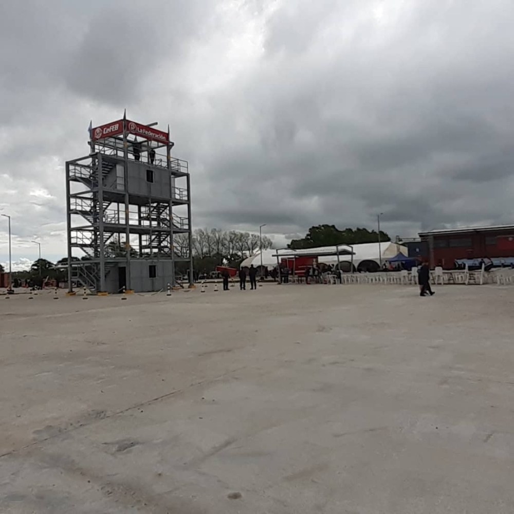 Bomberos de Pigüé participaron de la inauguración del primer centro de entrenamiento en Tapalqué