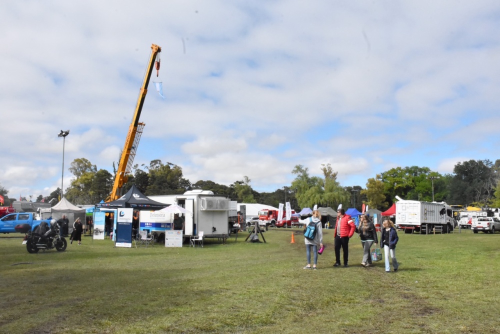 Inauguraron la expo rural y comercial en el parque