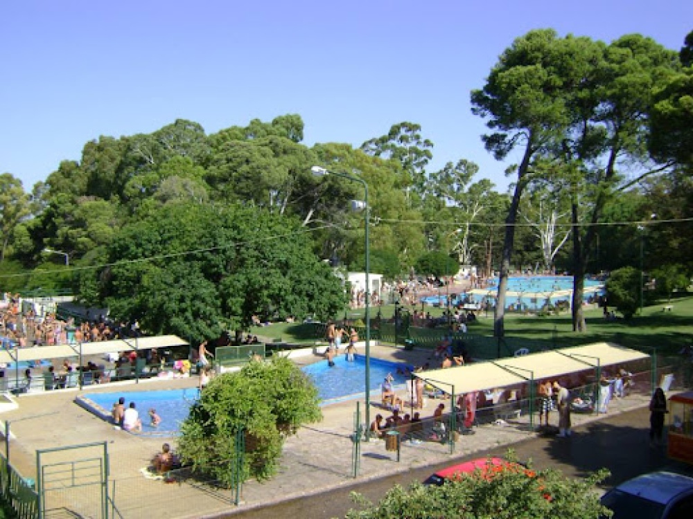 Verano a full en las piletas del parque de Pigüé