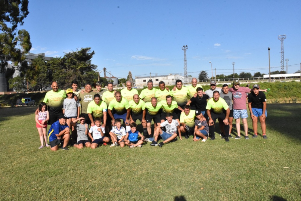 Foto Time y la vieja costumbre de ser campeón