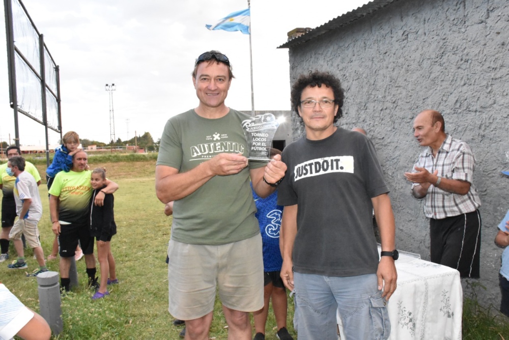 Foto Time y la vieja costumbre de ser campeón