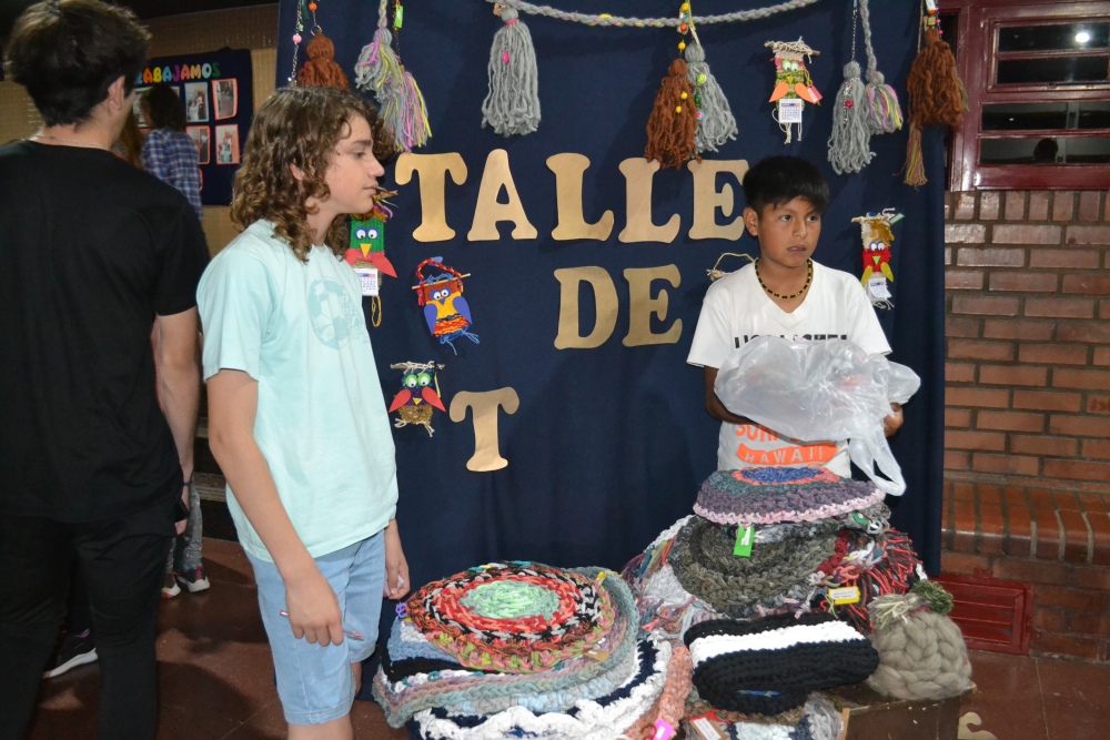 Exitosa feria de la escuela 3