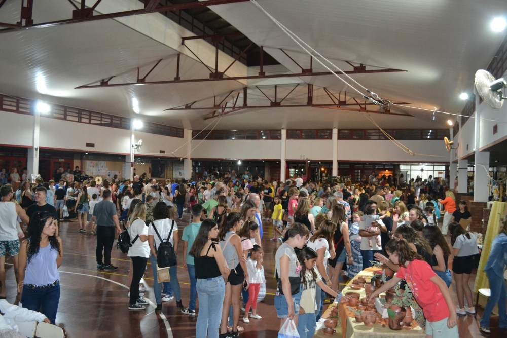 Exitosa feria de la escuela 3