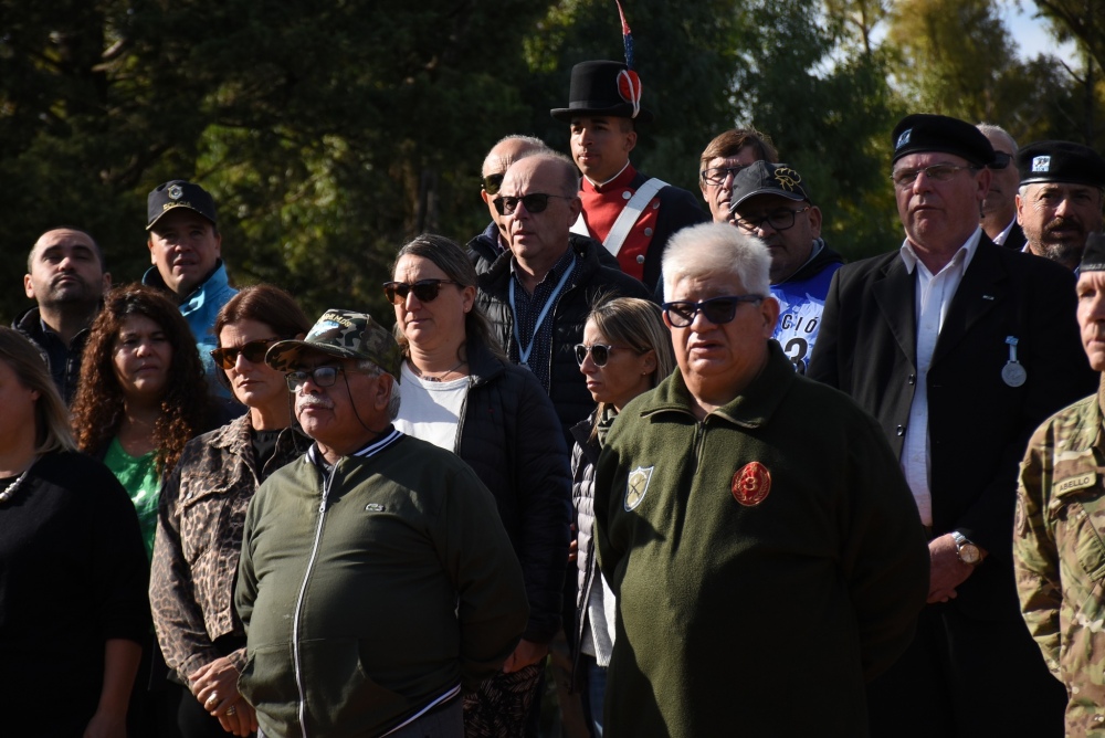 Emotivo acto por la gesta de Malvinas