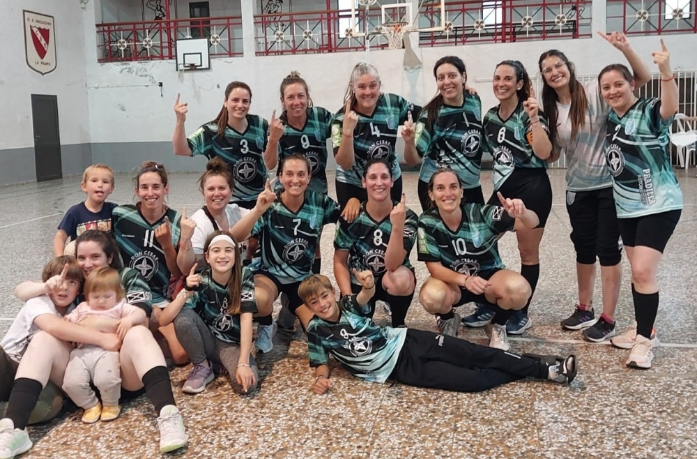 LAS CHICAS DE CESTOBOL GANARON EL TORNEO EN MACACHIN