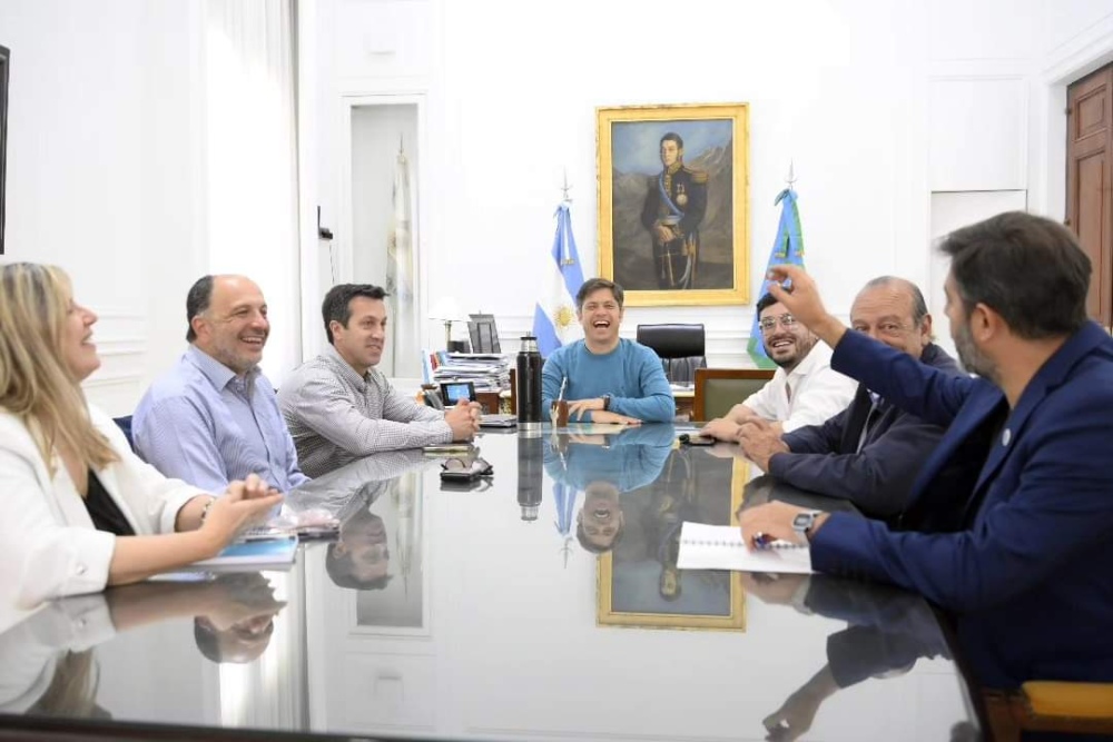 El Intendente electo Matías Nebot se reunió con Axel Kicillof