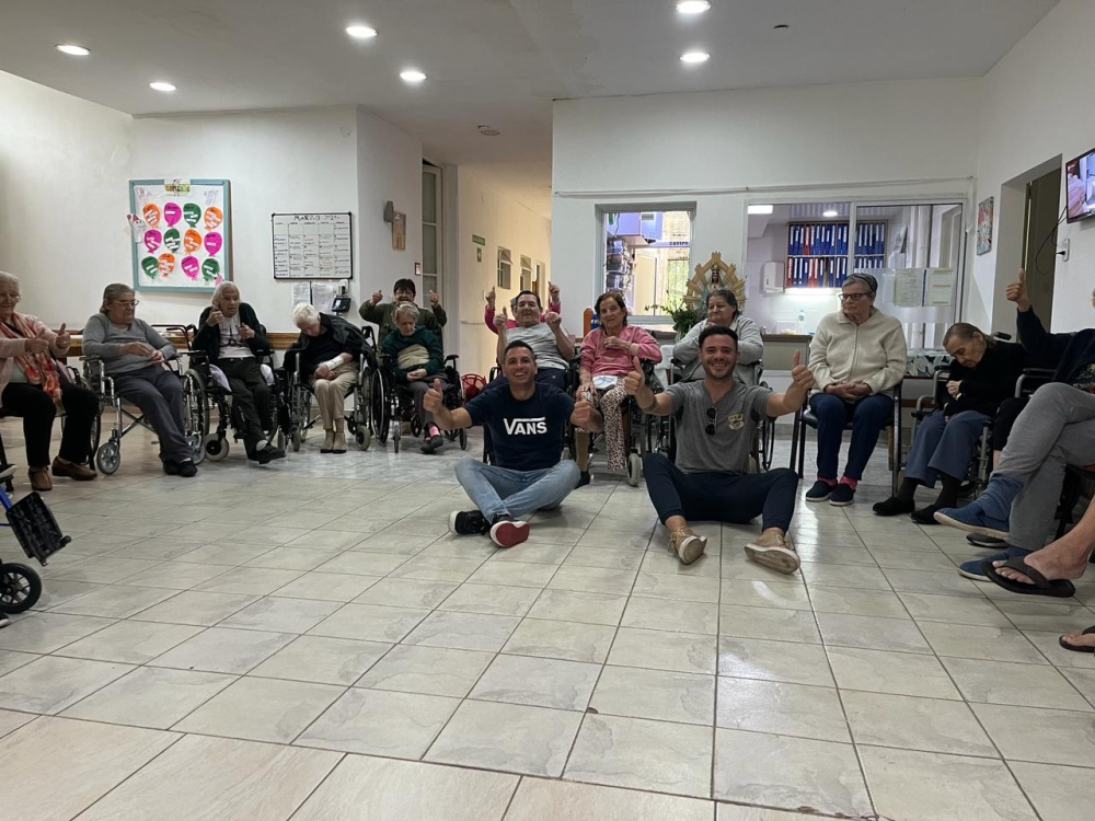 Jornada recreativa con adultos mayores