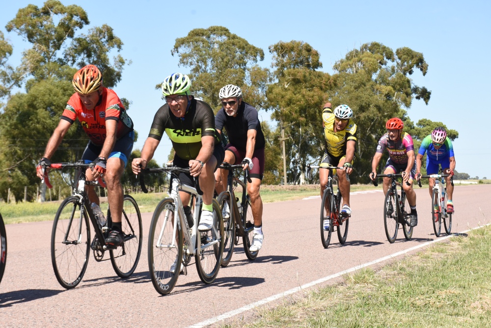 Carrera de Ruta 2024 en el autodromo ”Ciudad de Pigüé”