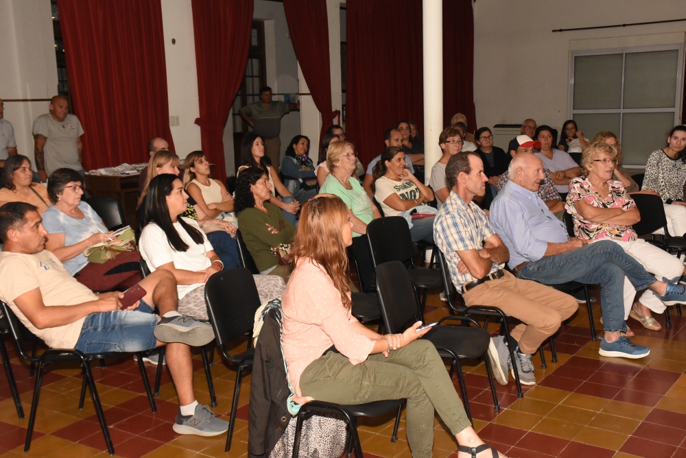 Charla sobre “Huerta Familiar”