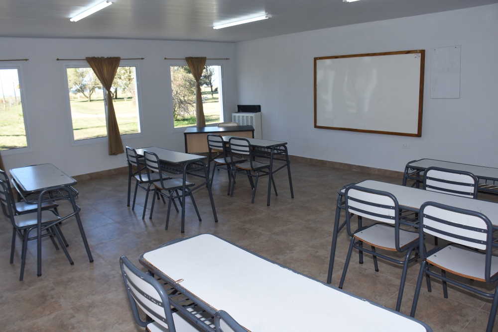 Se inauguraron dos nuevas aulas en la Escuela de Educación Agraria Nº1 de Goyena