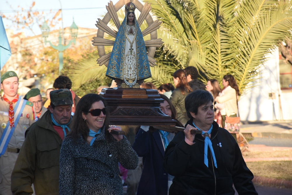 Desfile Cívico Militar en el día de la Patria