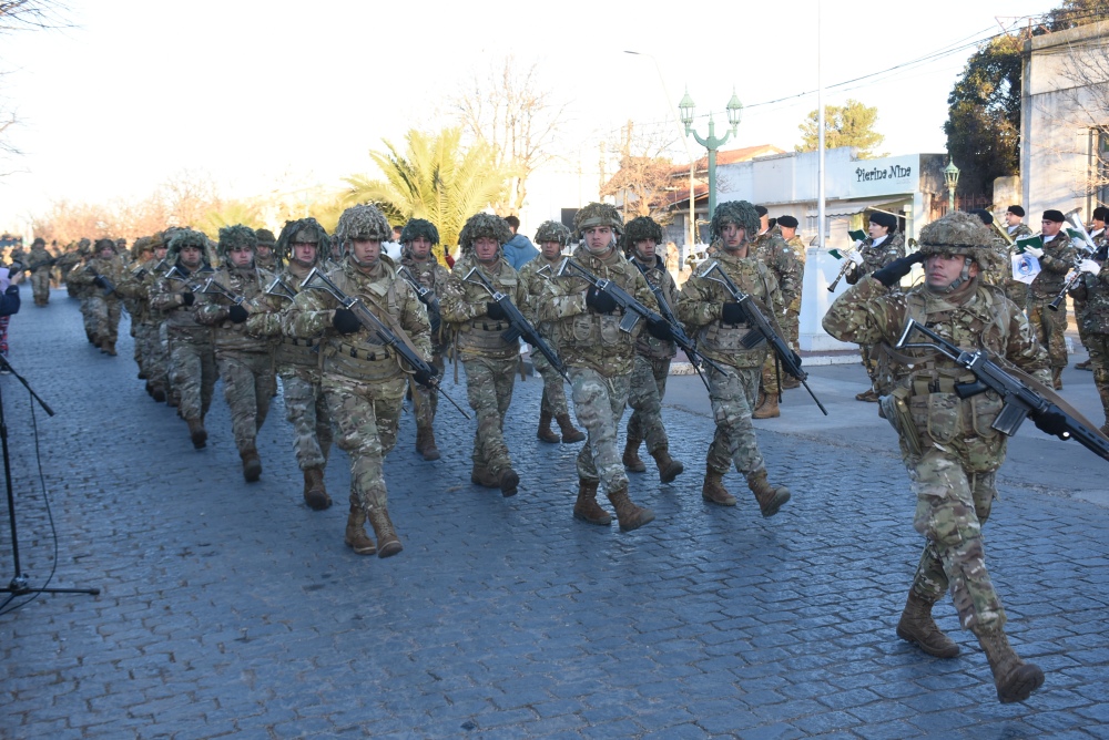 Desfile Cívico Militar en el día de la Patria