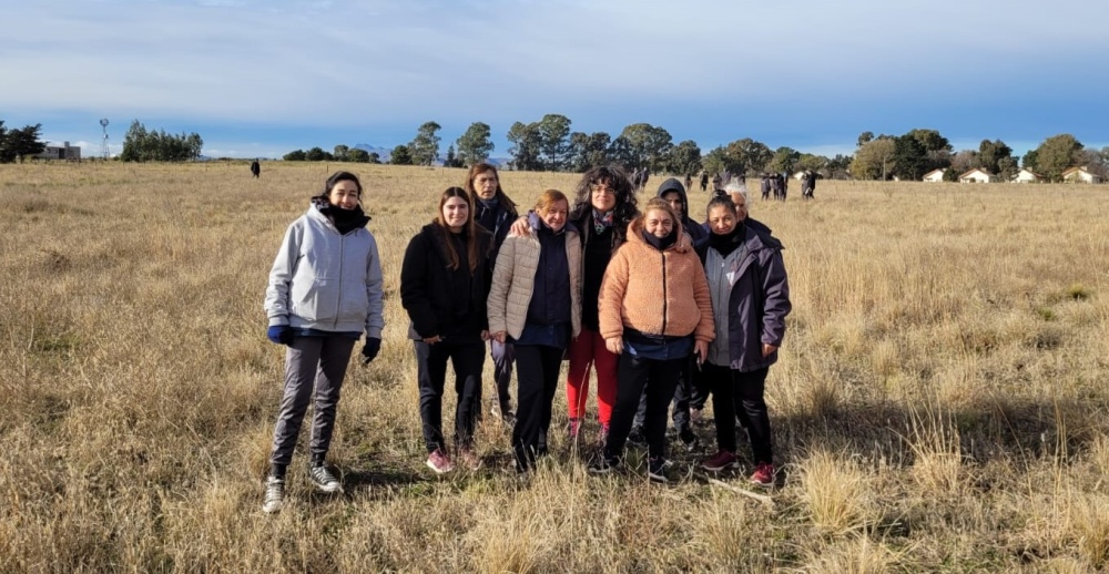 Marcación en los terrenos adquiridos por Textiles Pigüé