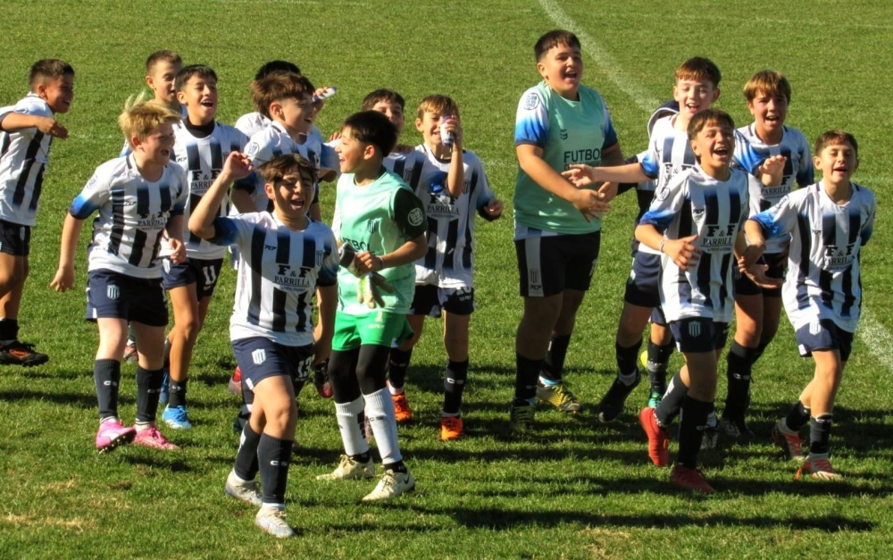 LA seta de Club Sarmiento venció por penales a Blanco y Negro y se metió en la final