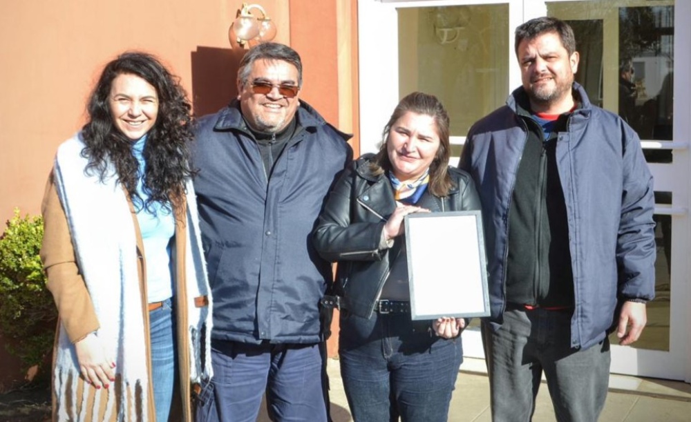 Marisol Merquel junto a la Senadora Ayelén Durán recorrieron instituciones y sectores productivos del Distrito