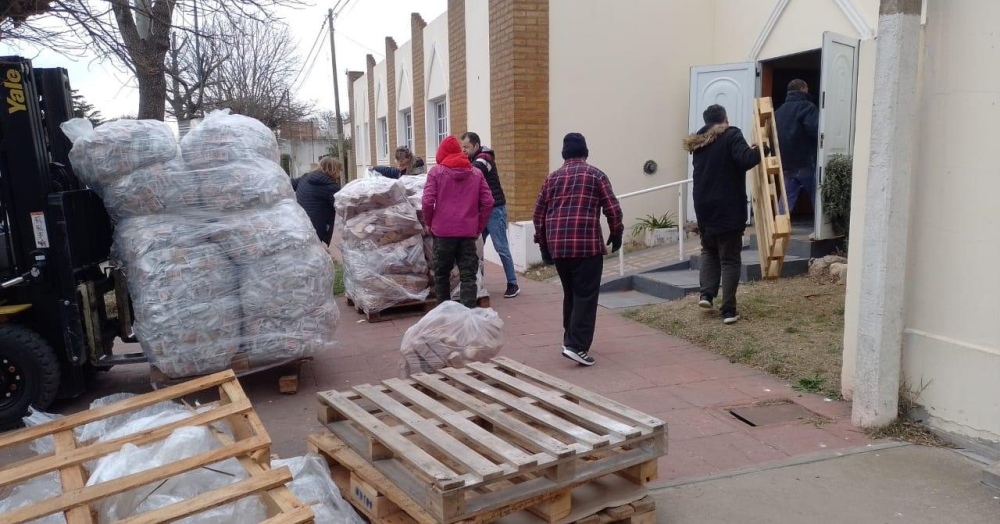 Donación de galletitas de la empresa Granix