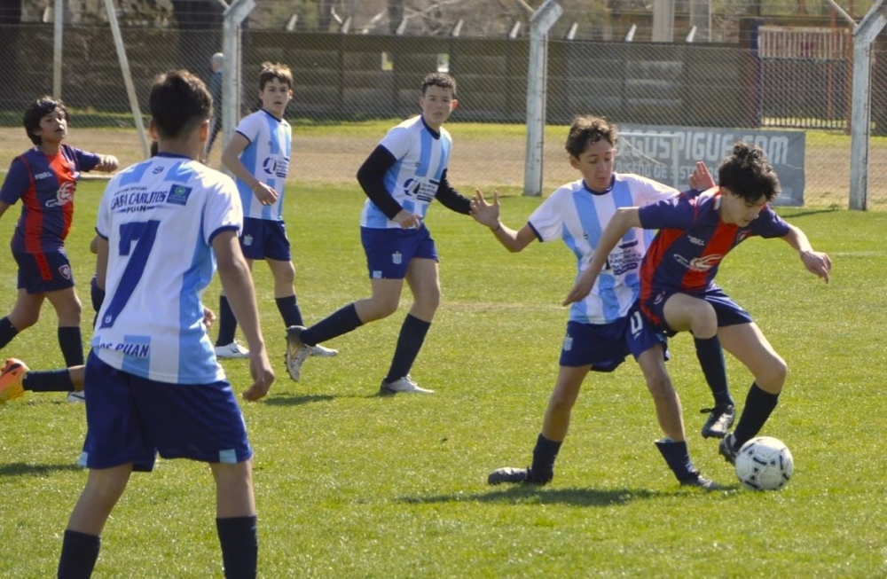 Tres equipos mantienen su andar perfecto en el Clausura