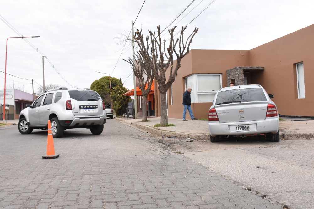 Fuerte choque en la esquina de Pellegrini y Colón