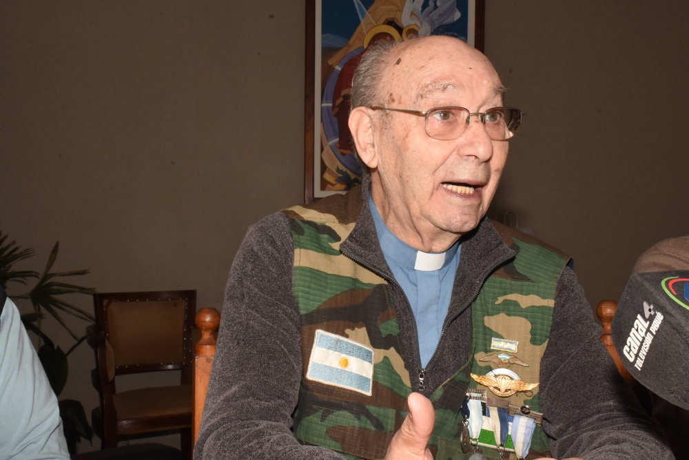 Charla con el Padre Vicente Martínez Torrens, Sacerdote que estuvo en la Guerra de Malvinas