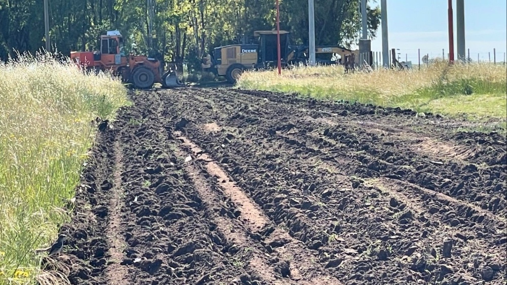 Obras de vialidad urbana en Arroyo Corto