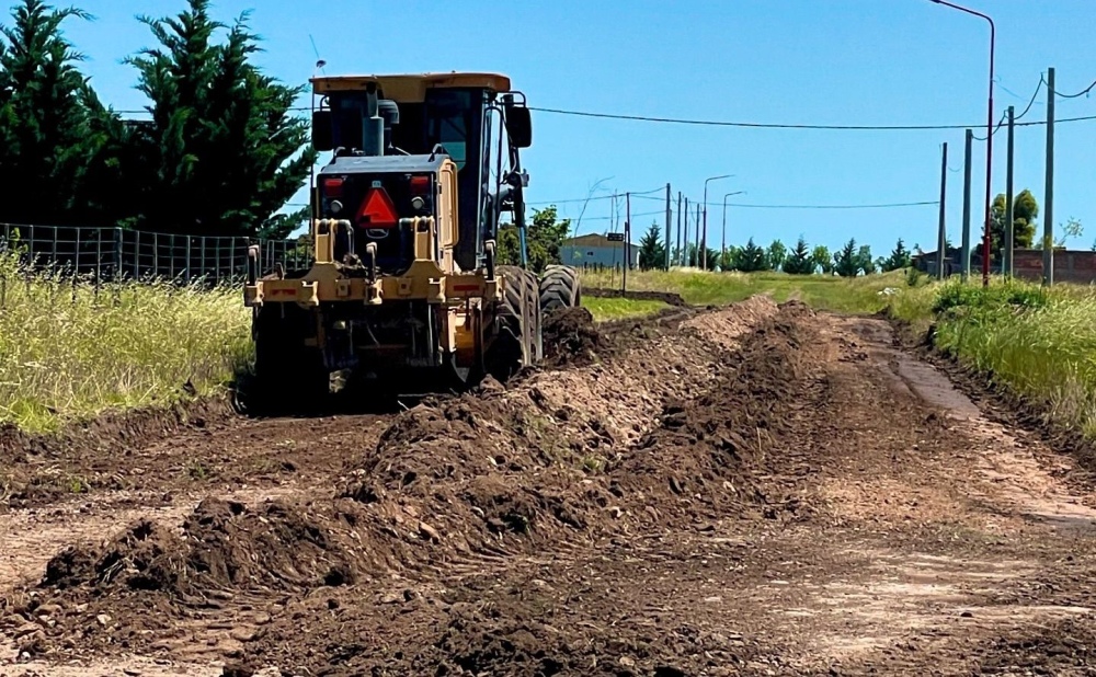 Obras de vialidad urbana en Arroyo Corto