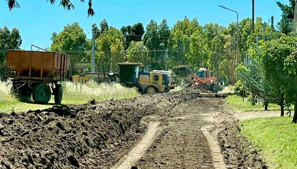 Obras de vialidad urbana en Arroyo Corto