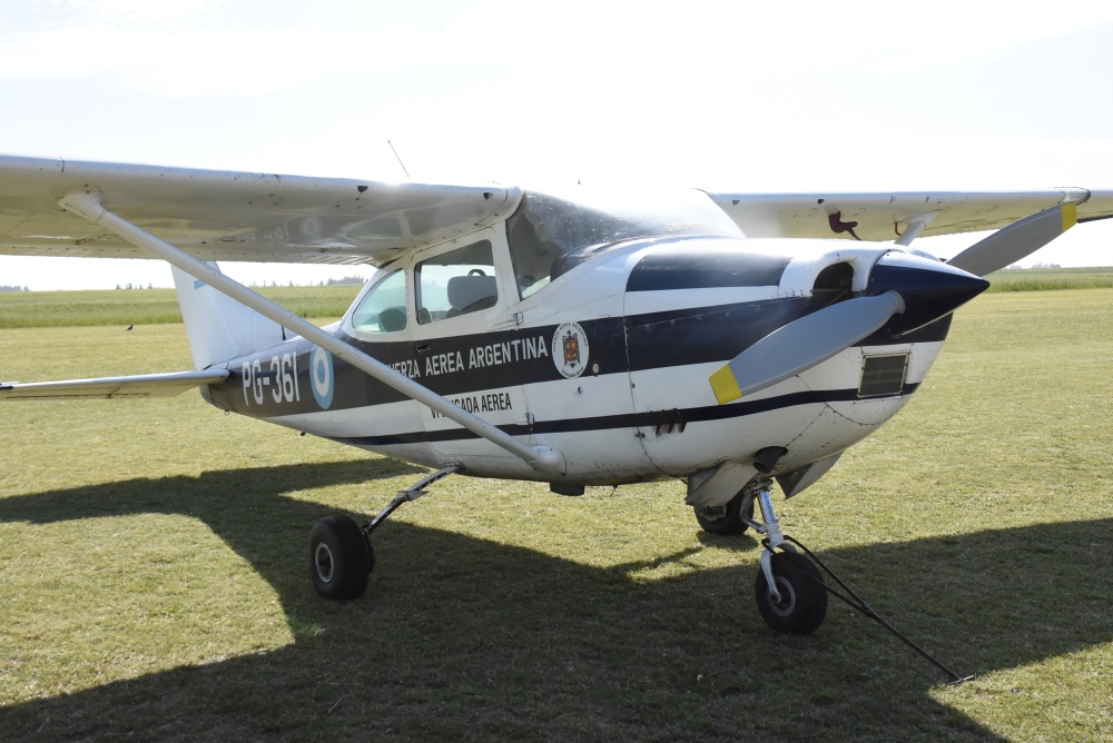 Charla abierta del Comodoro Luis Briatore en el Aero Club Pigüé