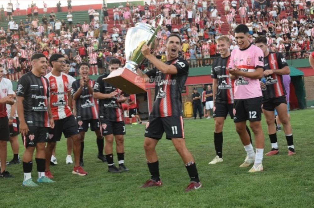 San Martín de Carhué y el grito sagrado: ¡Campeón 2024 de la Liga Regional de Fútbol!