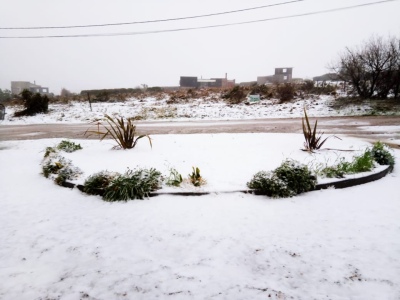 LA NIEVE CUMPLIÓ Y LLEGÓ EN VACACIONES A LA COMARCA SERRANA