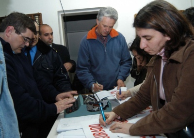 HOY: 16 AÑOS DE LA REPRESIÓN A LOS TRABAJADORES DE TEXTILES PIGÜÉ