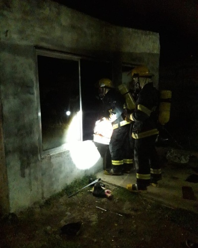 PRINCIPIO DE INCENDIO EN UNA VIVIENDA