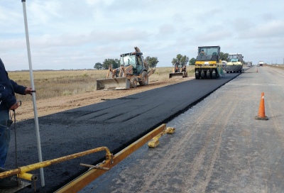 VIALIDAD NACIONAL FINALIZÓ UNA NUEVA ETAPA DEL ALTEO EN LA RN 33 ENTRE CASBAS Y GARRE