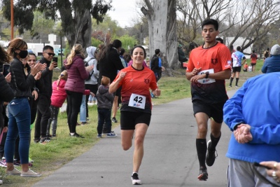 Lucas Negro ganó el Cross 8K