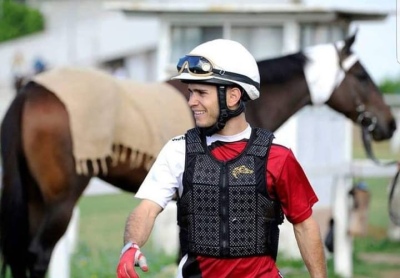 Marito Fernández el jockey pigüense que triunfa en Europa