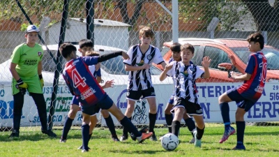 La sexta fecha de divisiones inferiores dejó novedades en lo alto