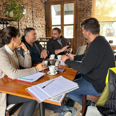 Reunión con el pre candidato a Intendente Municipal, Dr. Oscar Gómez.