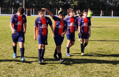 BLANCO Y NEGRO SACÓ VENTAJA EN EL CLÁSICO DE INFERIORES