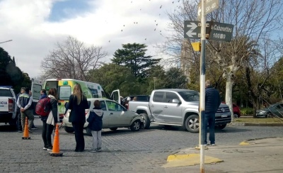 CHOQUE EN AV. CABANETTES Y MORENO