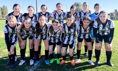 Racing Club bajó a San Martín de Carhué y Blanco y Negro es el nuevo líder en Sub 15 femenino