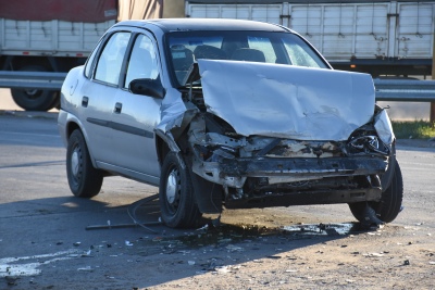 Choque en el acceso de la Estación YPF de Pigüé en Ruta 33